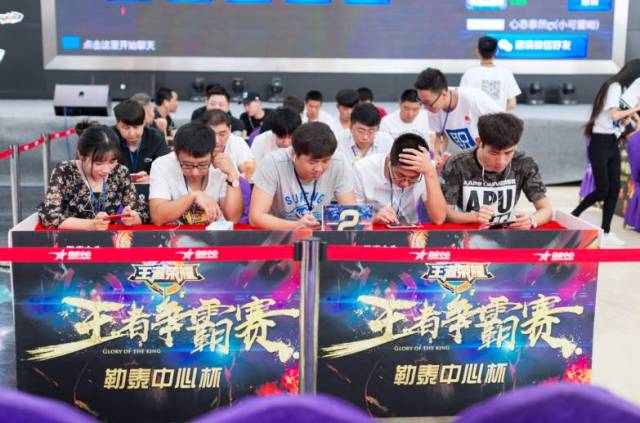 LPL春季赛今日首发名单：Jay迎战Rookie JackeyLove对上Lwx