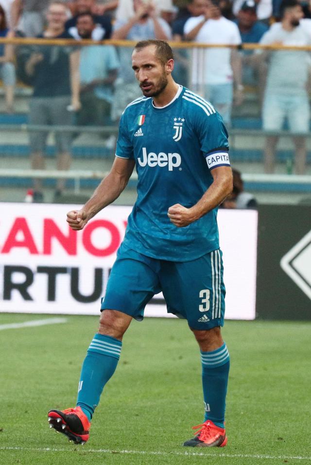 快船拿下黄蜂，近12战10胜超猛！伦纳德轰下35分，哈登总得分升至历史第9