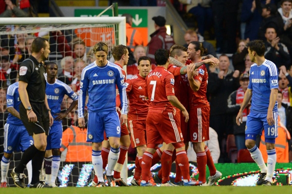 阿隆索遭架空！欲祝贺巴萨夺冠遭叫回 姆巴佩带头反他+率全队离场