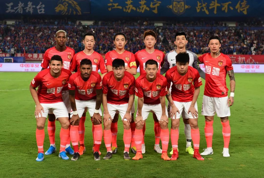 威少坦言心声，东契奇传来坏消息！詹姆斯赛后无奈，湖人陷入生死存亡境地