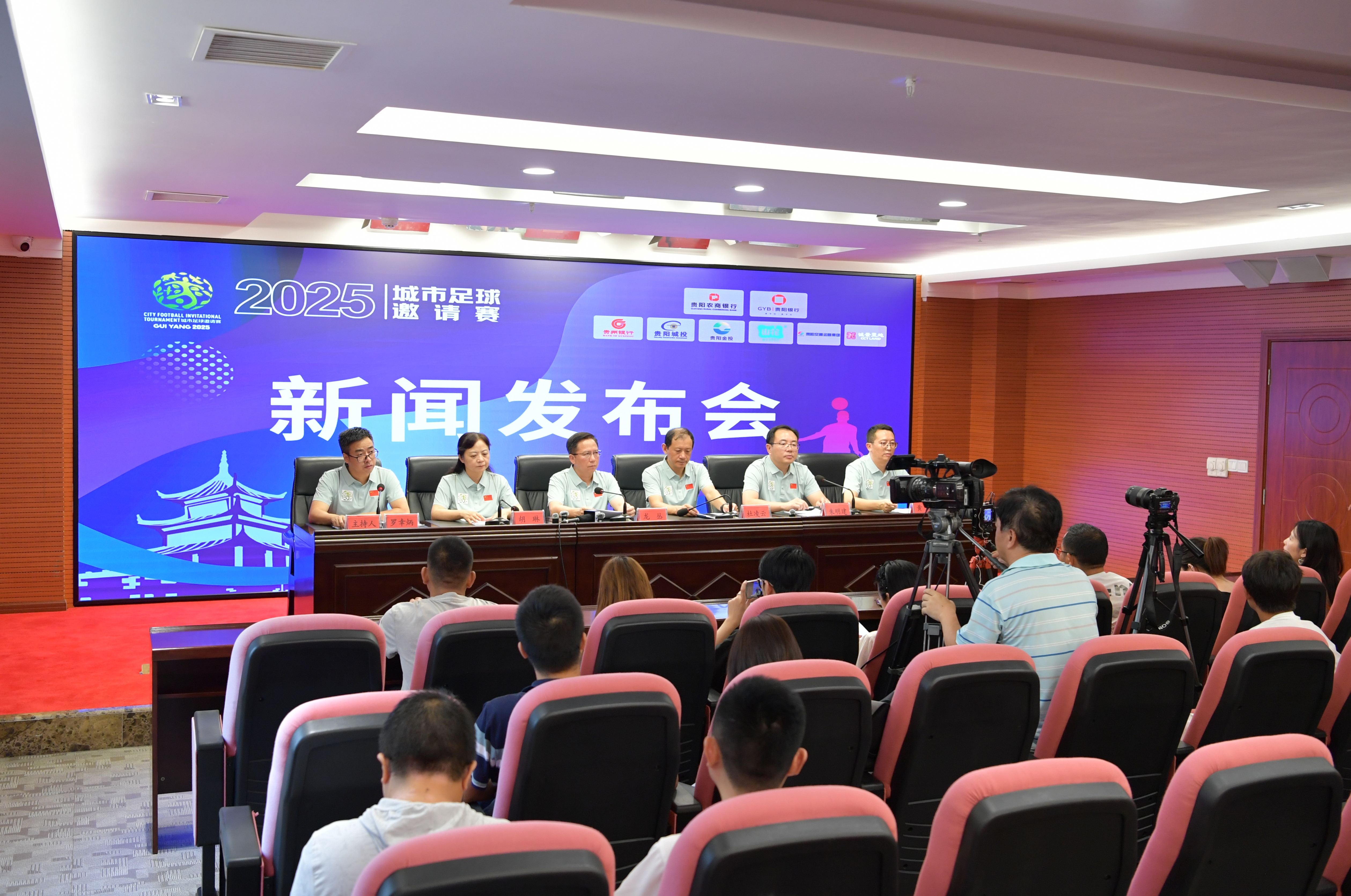 竞技游戏与休闲玩法融合趋势明显